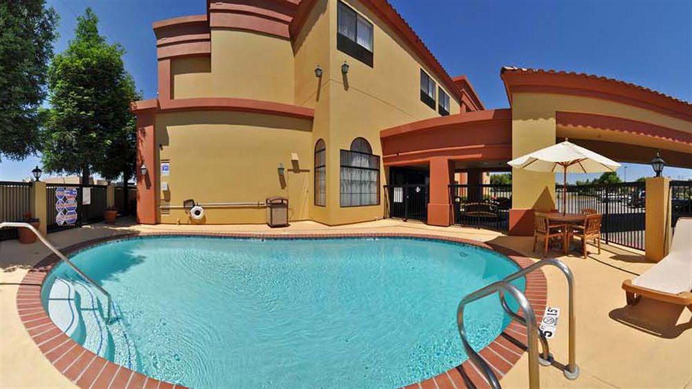 Best Western Plus Fresno Inn Extérieur photo