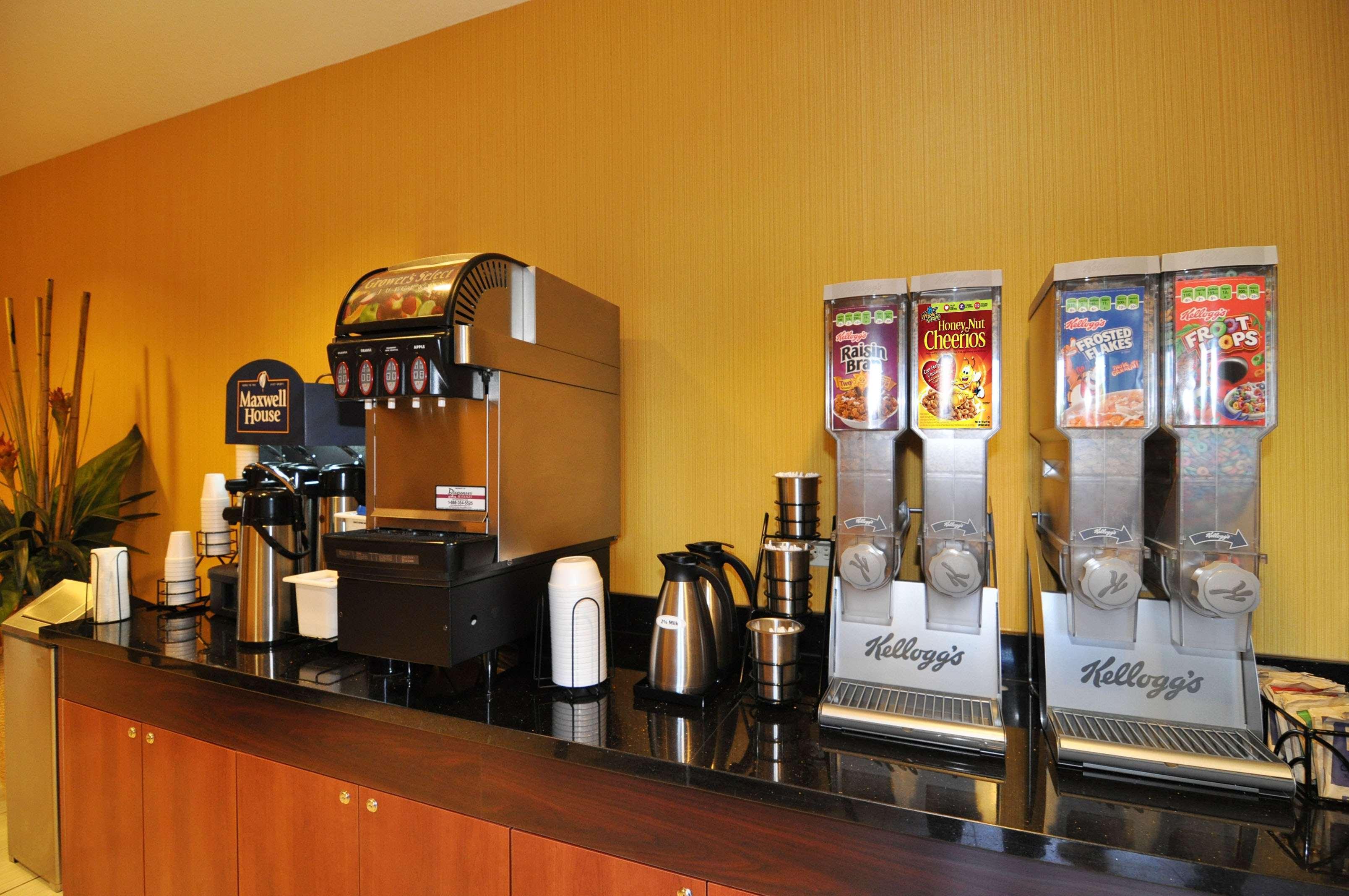 Best Western Plus Fresno Inn Restaurant photo