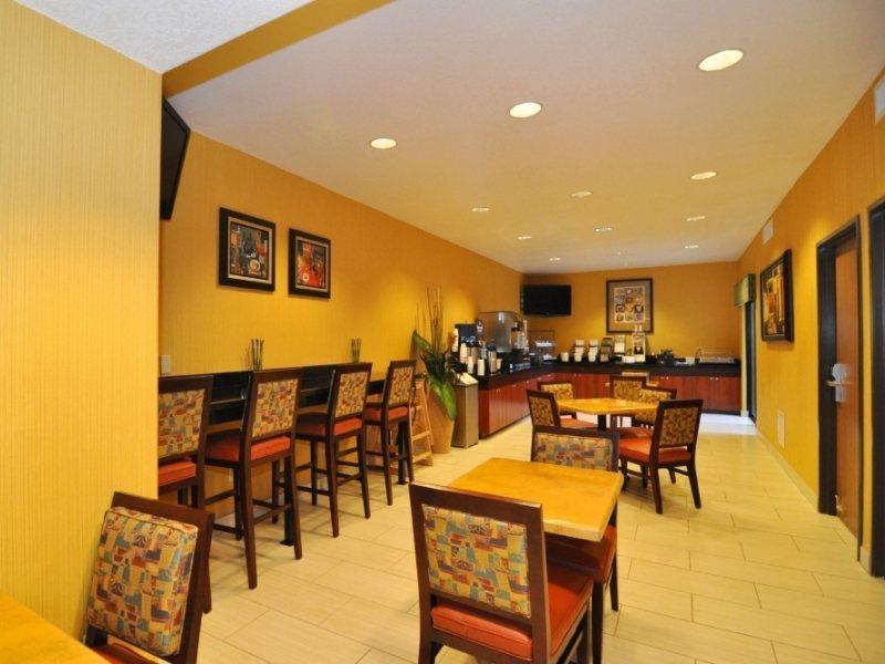 Best Western Plus Fresno Inn Extérieur photo