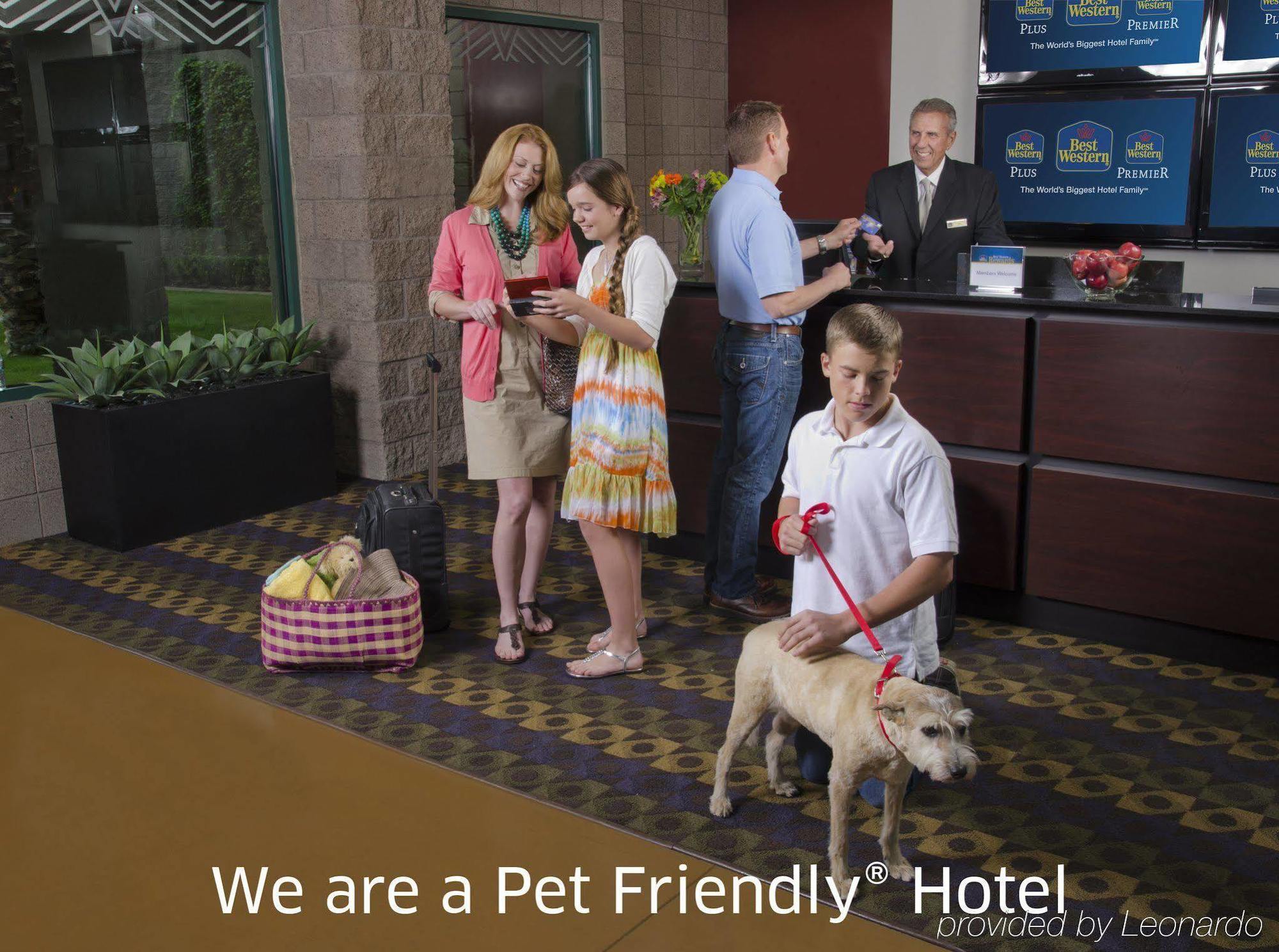 Best Western Plus Fresno Inn Extérieur photo