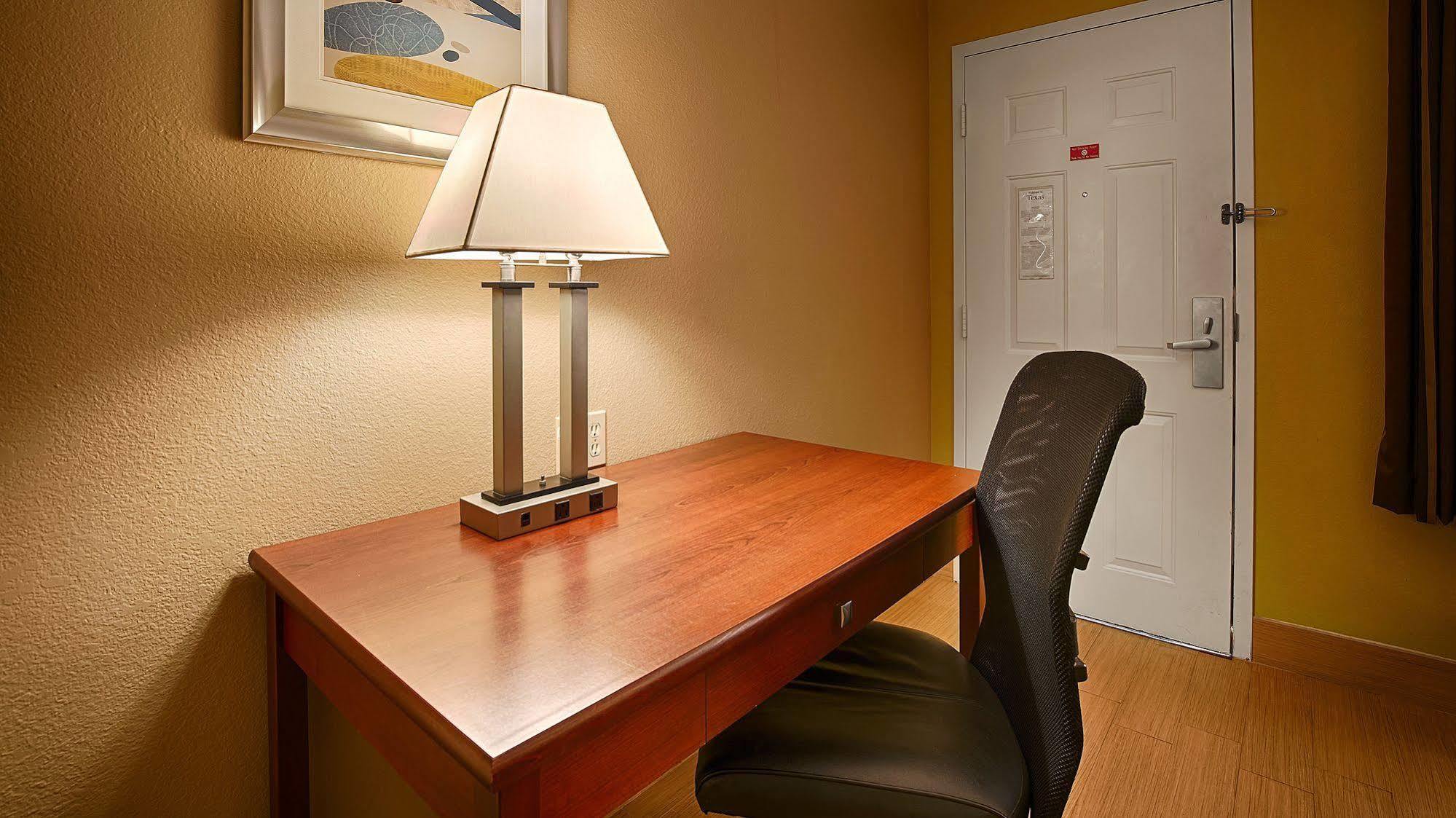 Best Western Plus Fresno Inn Extérieur photo
