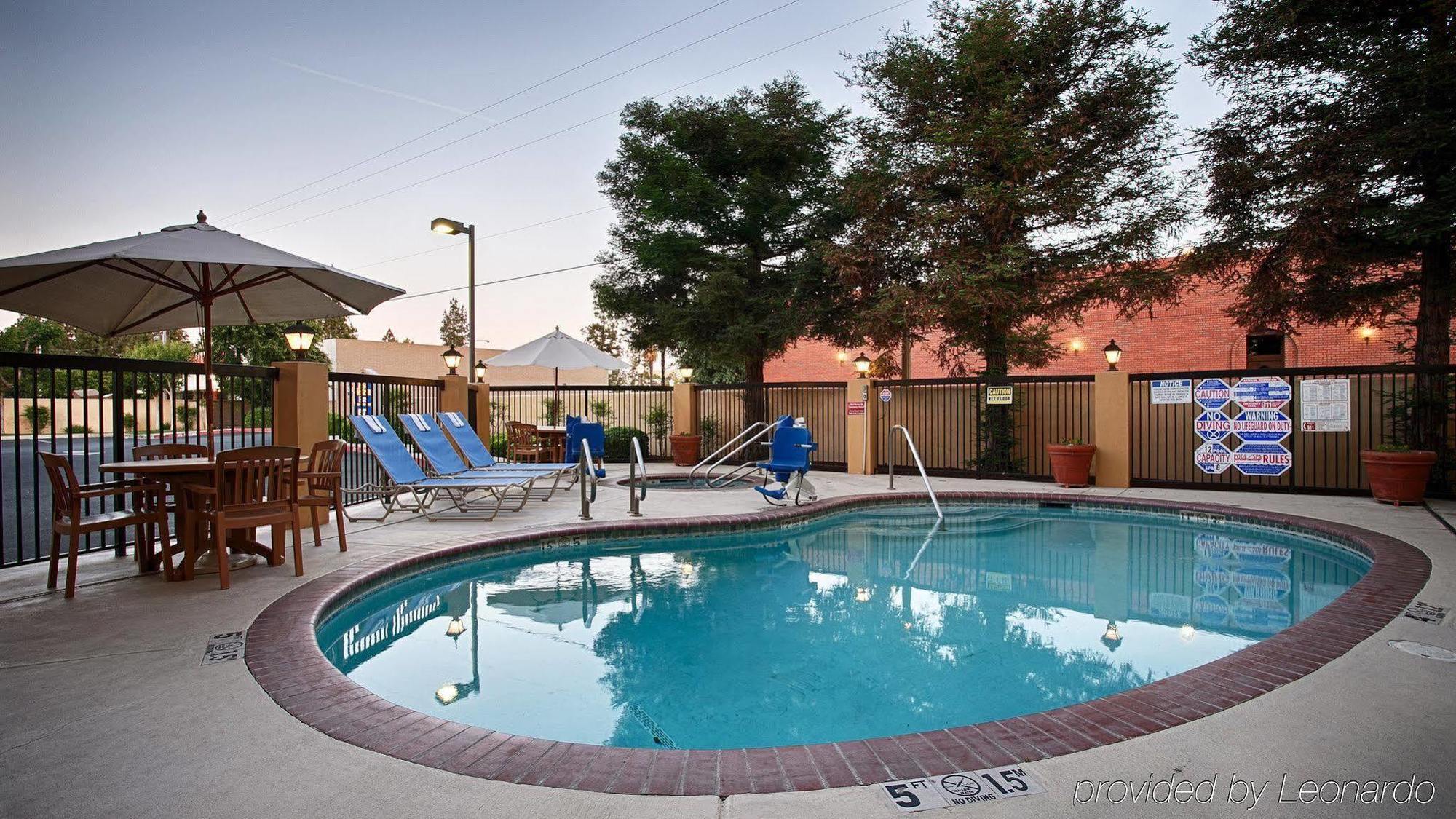 Best Western Plus Fresno Inn Extérieur photo