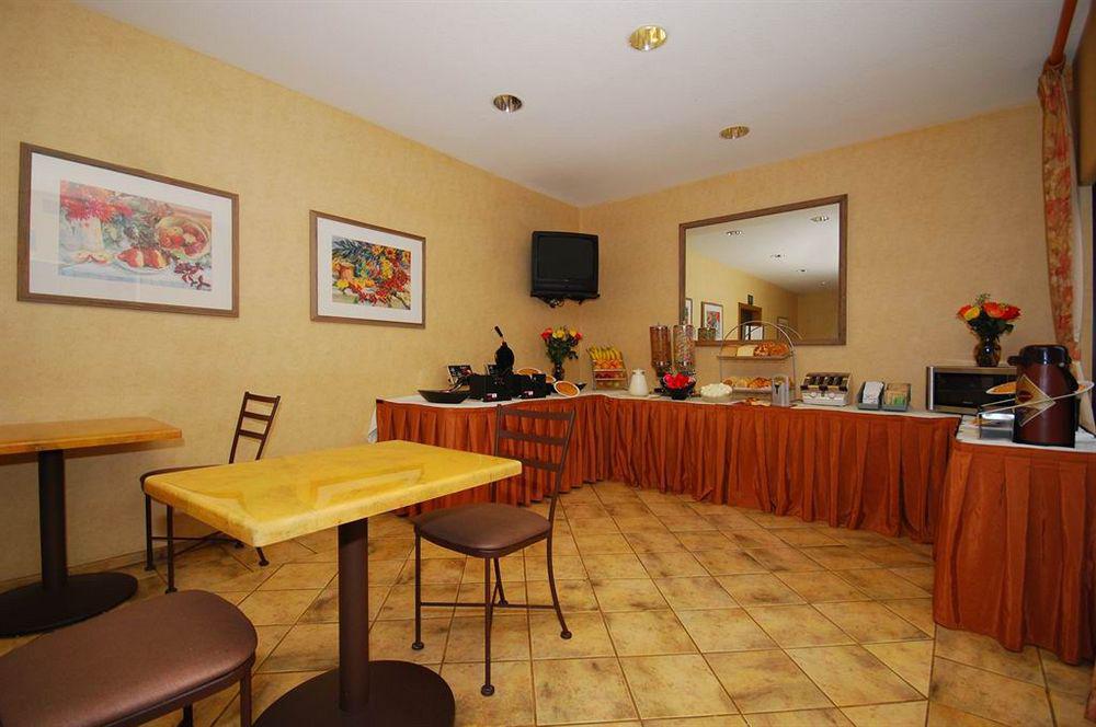 Best Western Plus Fresno Inn Extérieur photo